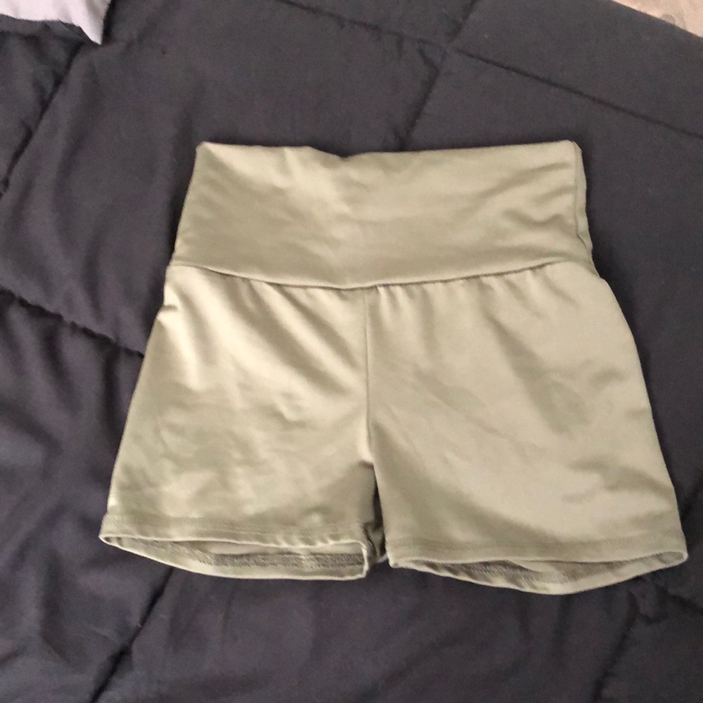 Fashion nova green high waisted spandex shorts